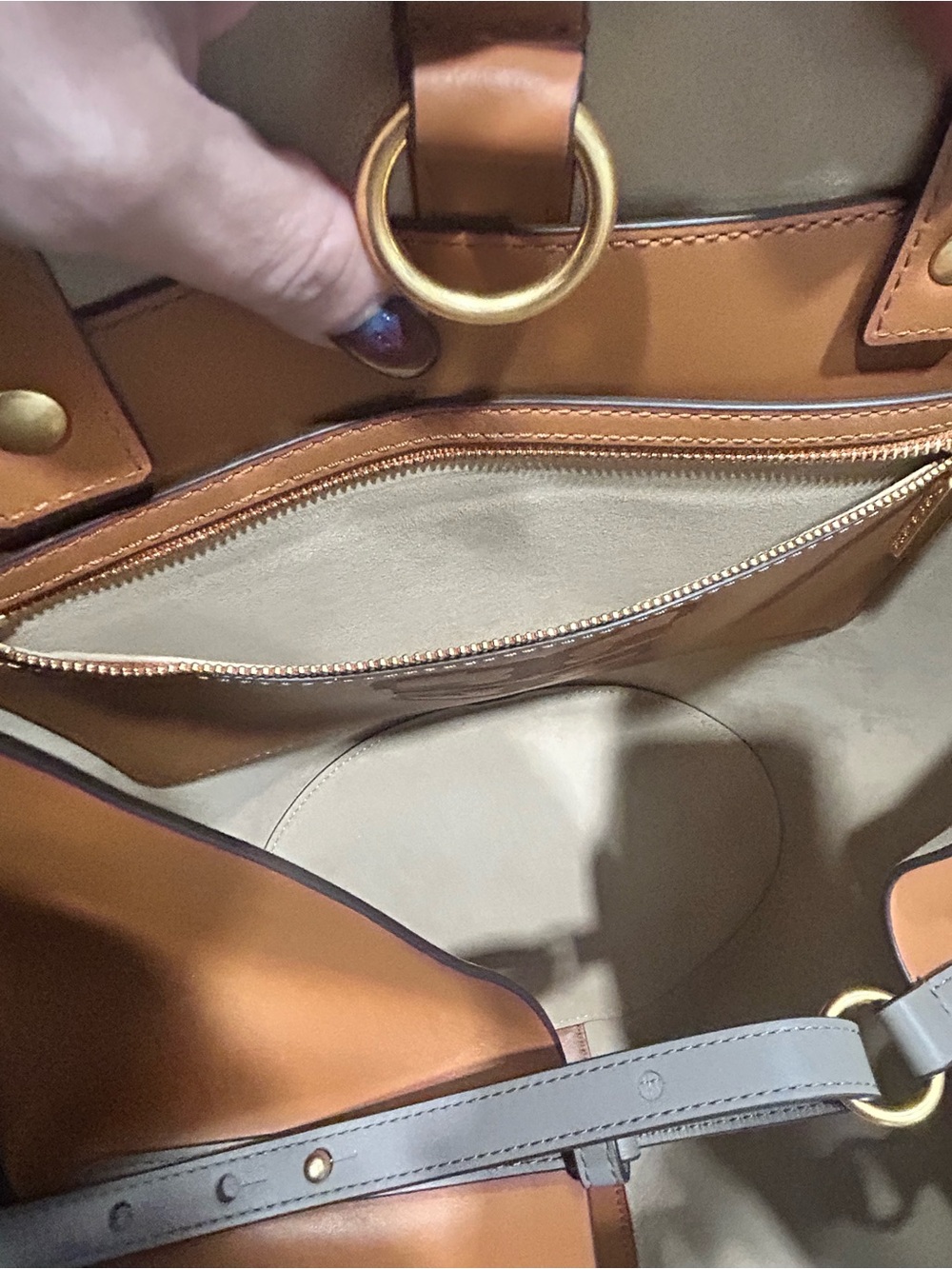 Tory Burch Leather Tote Camel/Cognac with Suede Inner Lining - Picture 7 of 12